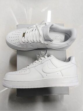 Nike Men’s Air Force 1 Low - All White Leather